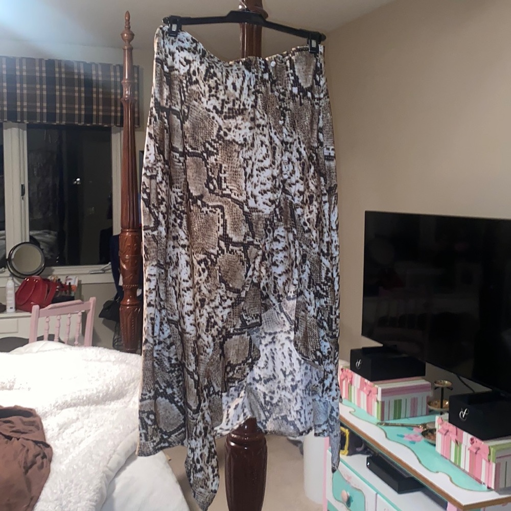 High Low snake print skirt